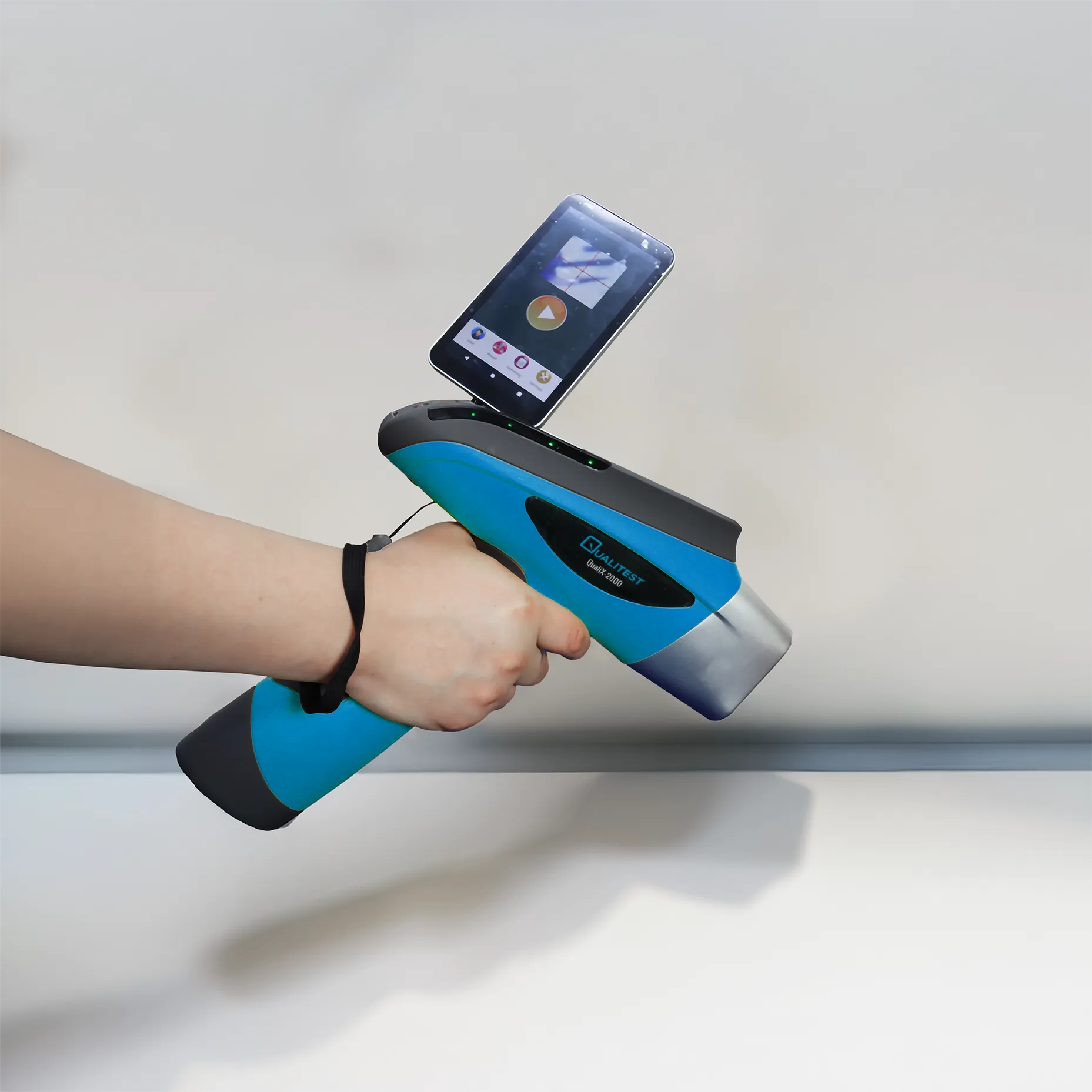 Handheld Portable XRF Analyzer - QualiX-2000A